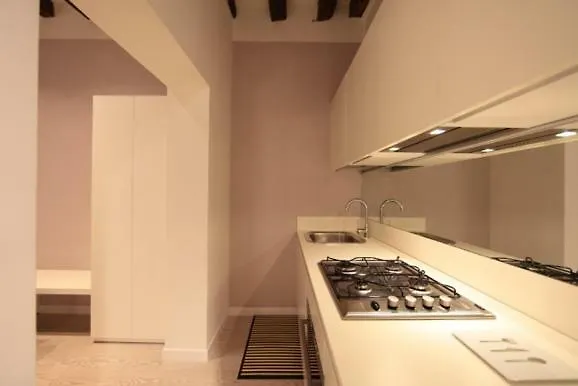 San Marco White Apartment Venise Italie