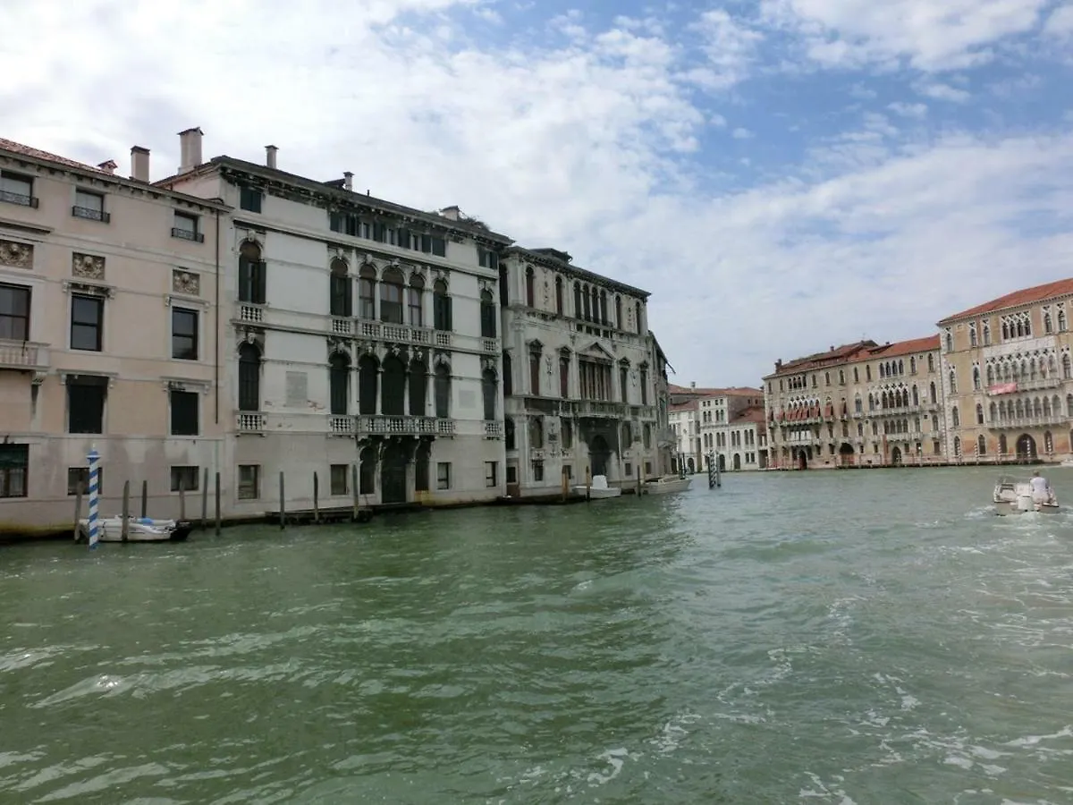 San Marco White Apartment Venise Italie
